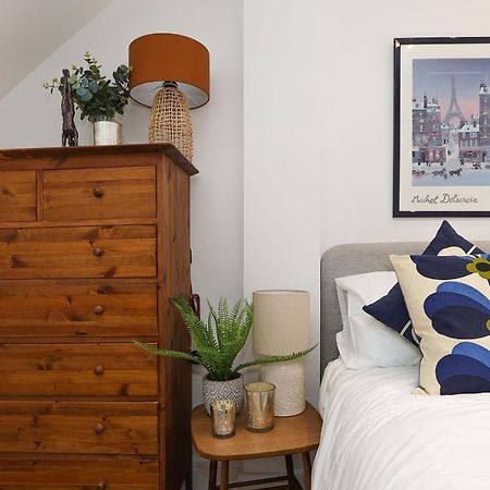 The London Secret, 1 Bed Flat With Patio - Zone 2 Londres Exterior foto