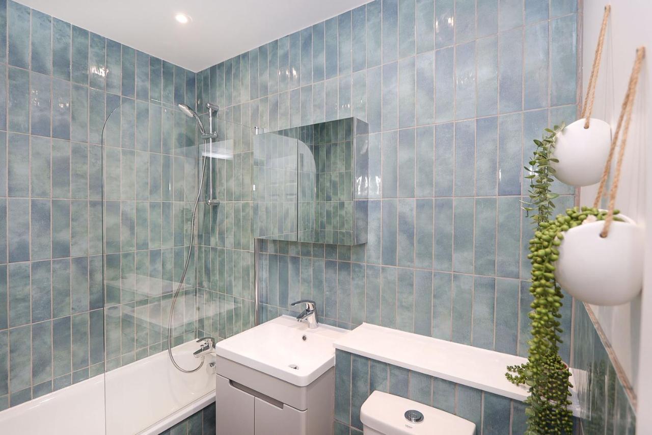 The London Secret, 1 Bed Flat With Patio - Zone 2 Londres Exterior foto